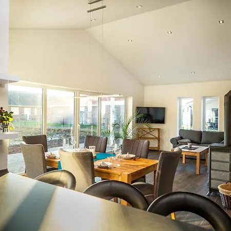 Daenisches Blockhaus Direkt Am Wangermeer Casa de Férias